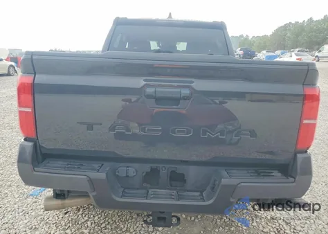 2024 Toyota Tacoma Double Cab z USA, uszkodzony, nr VIN 3TMKB5FN2RM014009